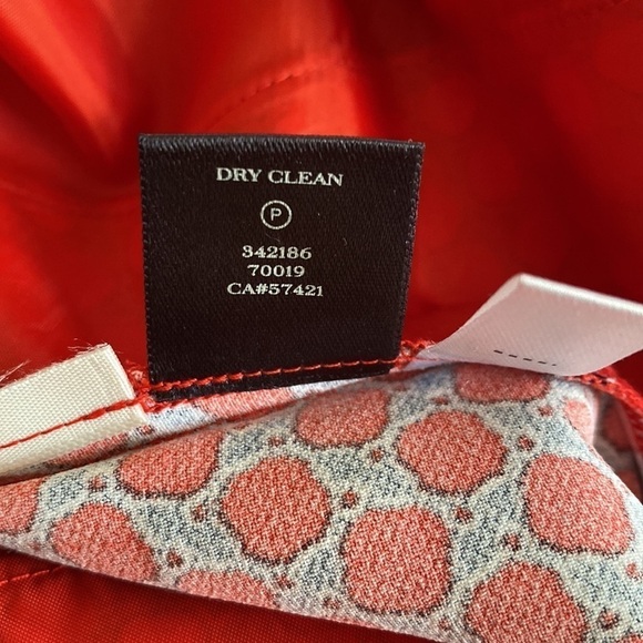 Ann Taylor dress shorts in geometric red print with blue border trim size 4 - Picture 9 of 10